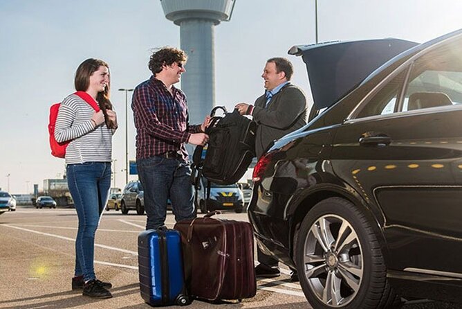 Taxi Heathrow Airport To or From London (standard car) - Heathrow Airport To or From London (Standard Car): A Practical Review