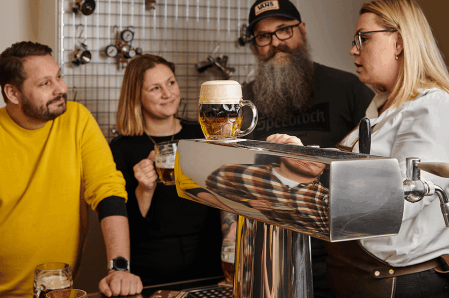 The School of Beer: Traditional Czech Art of Pouring Beer - Good To Know