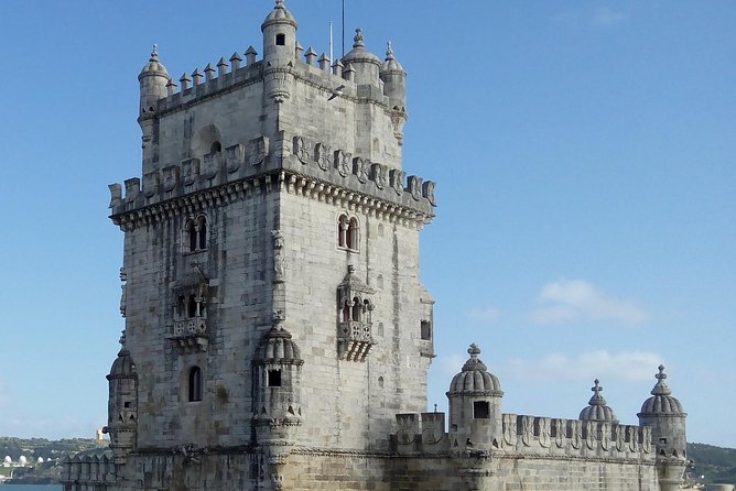 Tour Discover the Amazing Best Views of Lisbon with local Guide - Discover the Amazing Best Views of Lisbon with a Local Guide