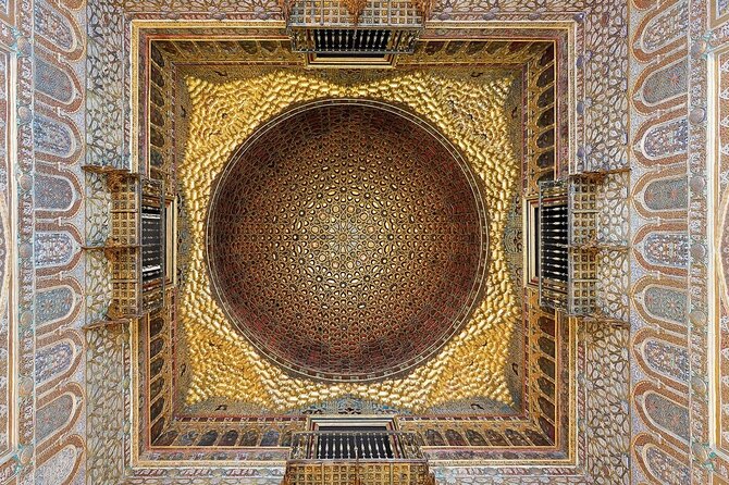 Tour of the Alcazar of Seville - An Honest Look at the Experience