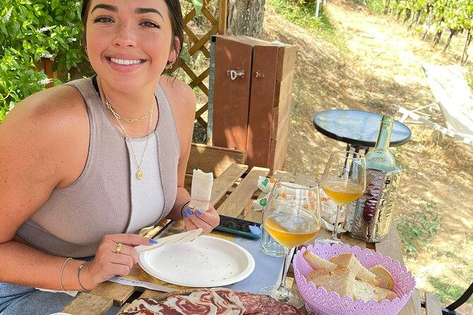 Tour of the Alpacas and the pigs of Cinta Senese in Montepulciano - Exploring a Unique Tuscan Farm Experience: Alpacas & Cinta Senese Pigs in Montepulciano