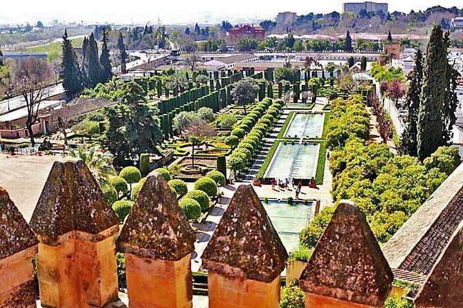 Tour pour la mosquée, l'Alcazar et le quartier juif - Good To Know