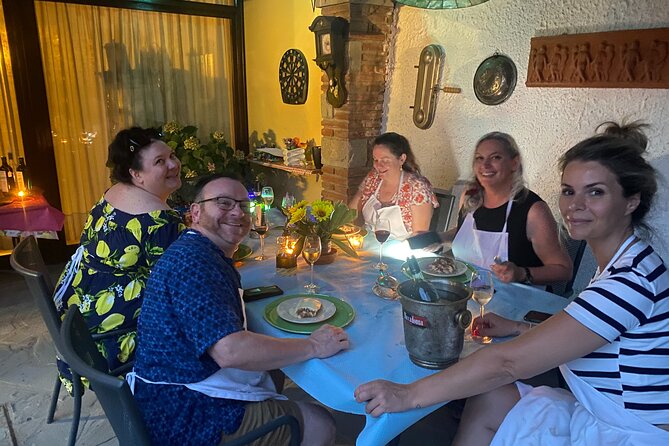 Typical Tuscan family dinner in a Villa near Cortona - A Closer Look at the Experience
