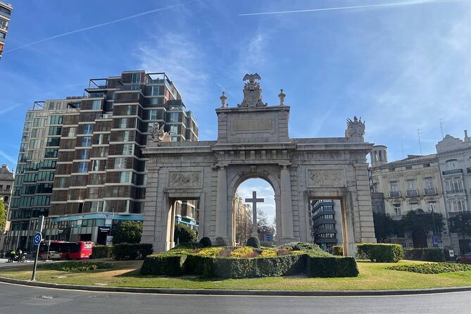 Valencia: Top 25 Highlights Guided Bike Tour - Why Choose the Valencia Bike Tour?