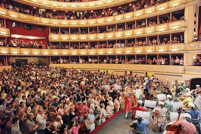 Vienna State Opera House Mozart Concert in Historical Costumes - Good To Know