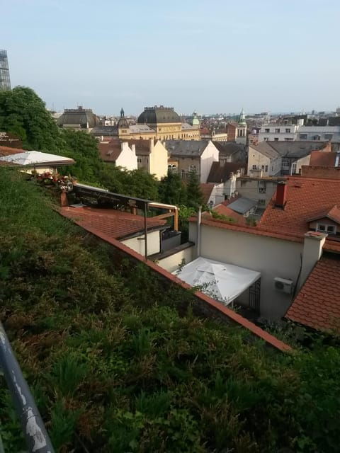 Weekend tour trough Zagreb + coffee