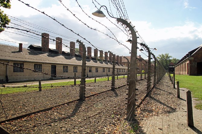 Wheelchair accessible PRIVATE transfer to Auschwitz - Birkenau - Good To Know