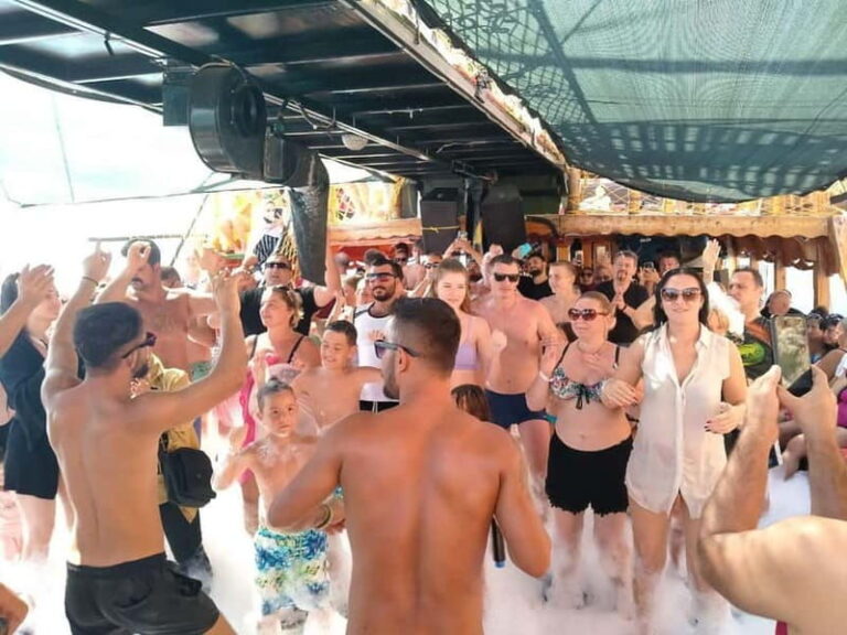 Alanya Boat Tour  Swimming Break,Soft Drinks&Lunch Included - The Experience in Practice