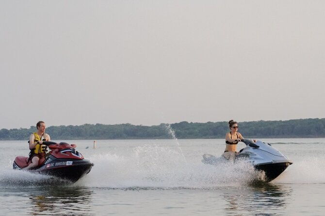 Drive Jet Ski Around Dallas Lakes - Exploring the Drive Jet Ski Around Dallas Lakes Tour