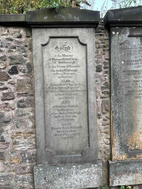 Edinburgh's Dark and Hidden History Walking Tour - Who Will Love This Tour?