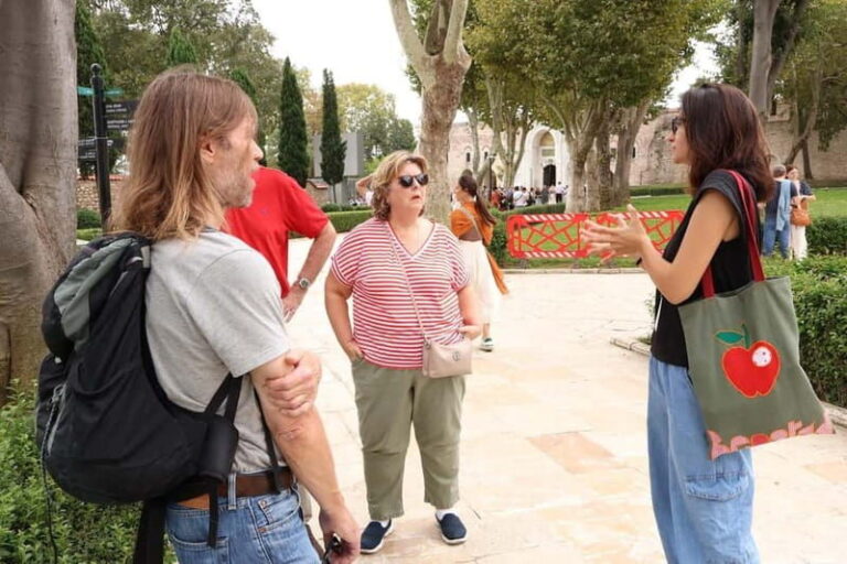 Istanbul: Topkapi Palace and Harem Museum Tour with Ticket - Discovering Topkapi Palace and Its Hidden Corners