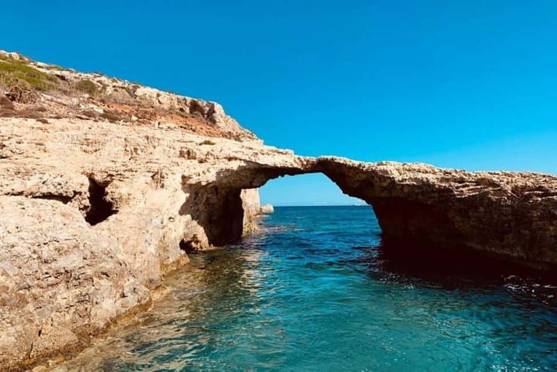 Mellieha: 1:00pm Speedboat round Comino Caves 2h Blue Lagoon - Who Will Love This Tour?
