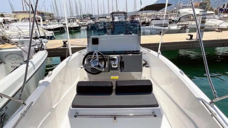 Milos:Rent a Luxury RIB Boat (Speedboat license is required) - Exploring Milos by Speedboat: What to Expect