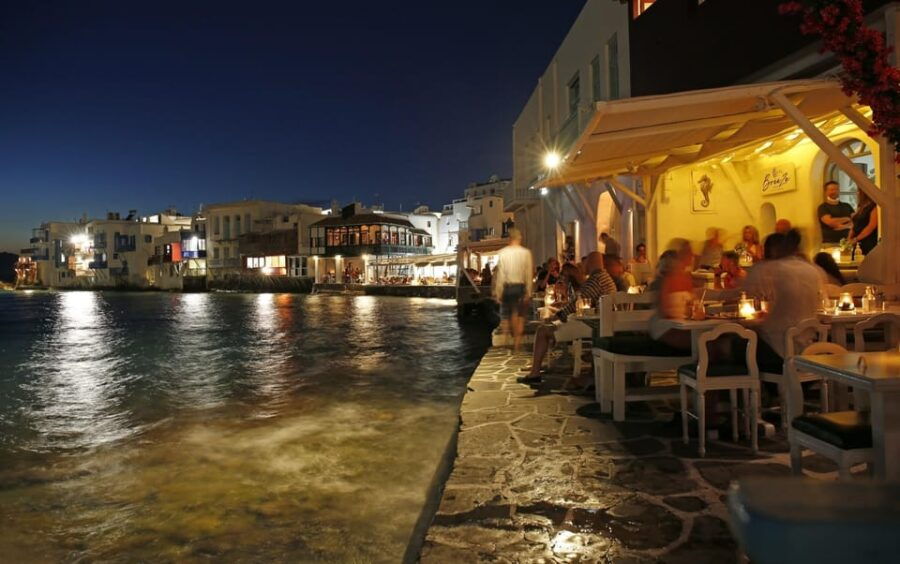 Mykonos Bar Crawl with a Local - The Experience in Detail