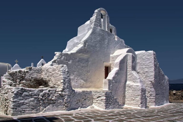 Mykonos: Old Town Walking Tour with Certified Local Guide - Yalos Waterfront and Traditional Tastes