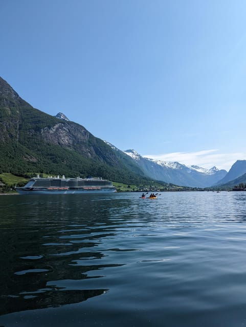 Olden: Guided beginner friendly fjord kayaking.Local company - What to Expect on the Day