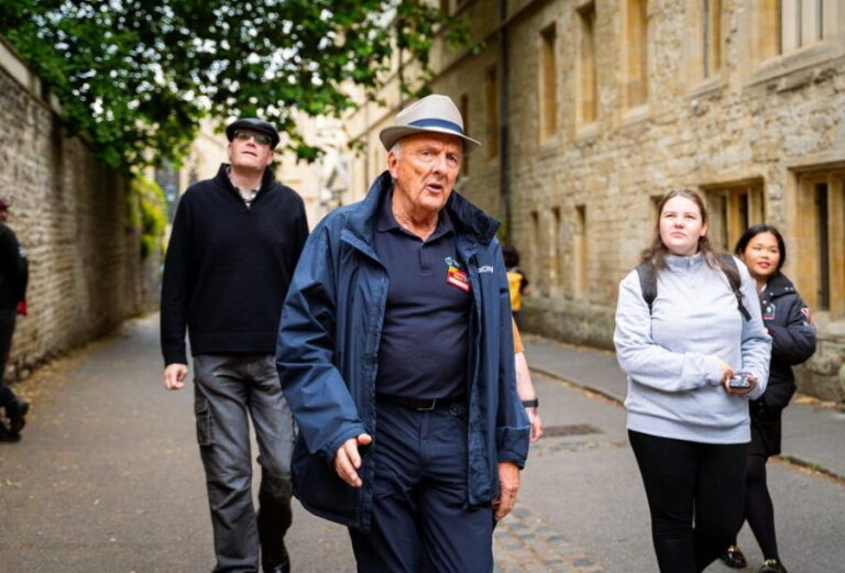 Oxford: Historic Pubs & Taverns Guided Walking Tour - Exploring Oxford’s Historic Pubs & Taverns Tour in Depth