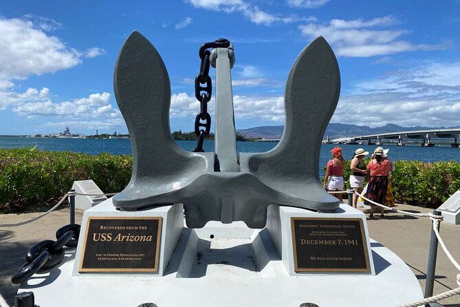Pearl Harbor Visitor Center and Oahu Grand Circle Island Tour - Honolulu Landmarks and Cultural Highlights