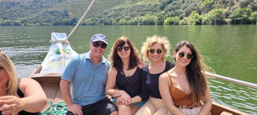 Porto ao Douro melhor experiência vinho e comida Portuguesa - An Authentic Taste of Douro: A Detailed Overview