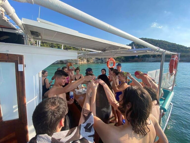 Porto Rafti: Athens Floating Bar Cruise - Whats Included and What’s Not?