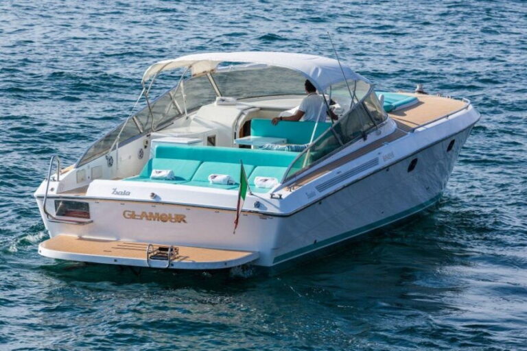 Positano: Boat Tour of Capri with Drinks and Snacks - The Cruise and Customization