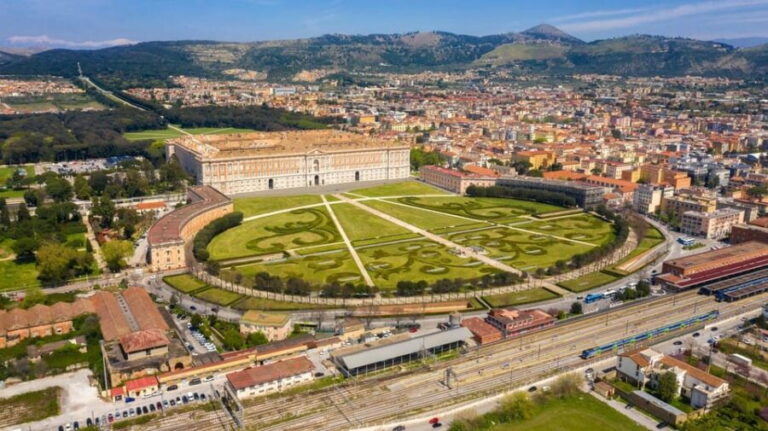 Private Caserta Royal Palace and Gardens Tour inc. Shuttle - An In-Depth Look at the Experience