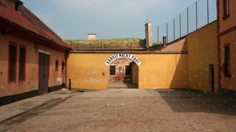 Private guided tour to Terezin Concentration Camp - What to Expect from This Tour