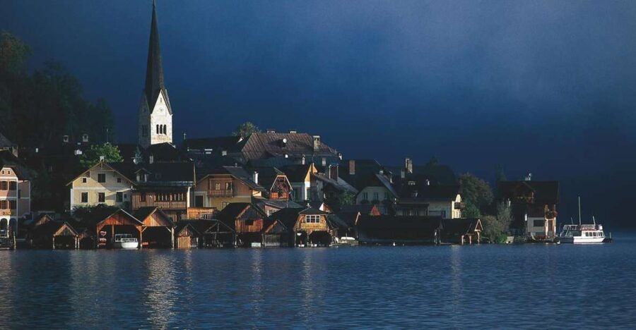 Private Hallstatt Tour from Salzburg - Arrival and First Impressions of Hallstatt