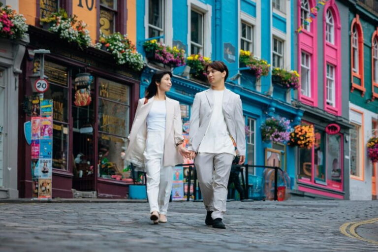 Private Photoshoot with Views of Famous Edinburgh Castle - Practical Considerations and Tips