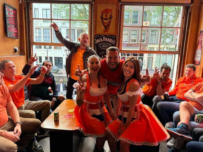 Private Red Light Tour City Center with Beer Maid Guide - Freedom to Enjoy Dutch Beers & Shots