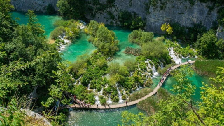 Private Zagreb to Split transfer with Plitvice lakes & Wine - FAQ