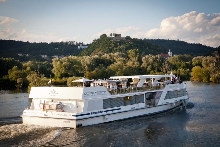 Regensburg: Sightseeing Cruise to Walhalla - Setting the Scene: What to Expect from the Cruise