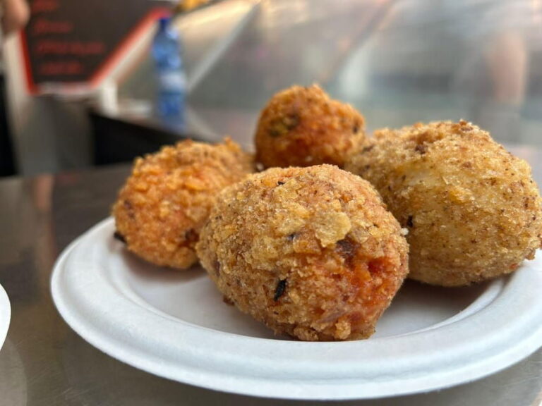 Rome: Golf Cart Food Tour with Hotel Pickup 4 hours - Who Is This Tour Best For?