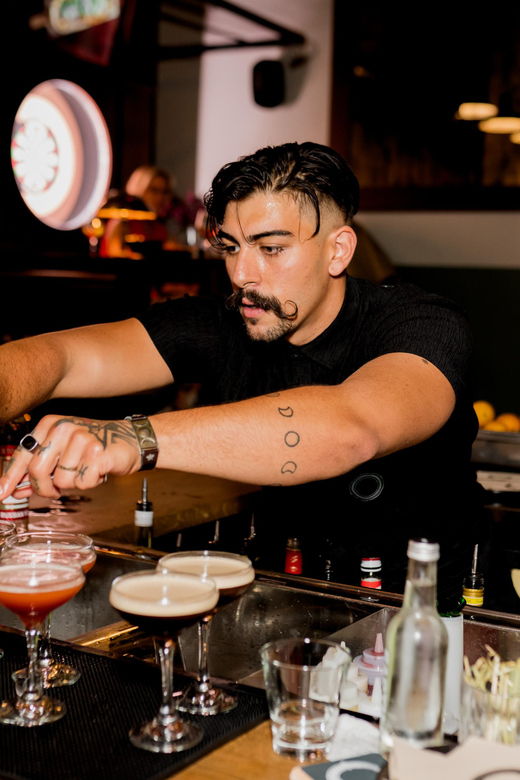 Rotterdam Center: Cocktail Bar Walking Tour - Self Guided - Who Will Love This Tour?