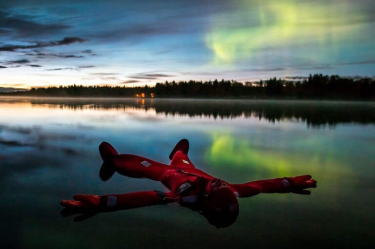 Rovaniemi: Ice Floating Experience with Northern lights - Practical Details and Tips  