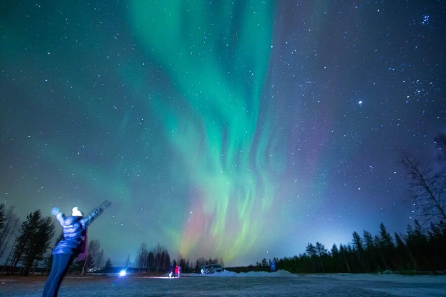 Rovaniemi: Northern Lights Guided Tour with Pro Camera - Why This Tour Offers Great Value