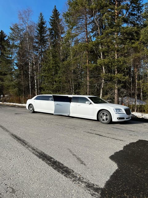 ROVANIEMI: Private Limousine Ride - What to Expect During the Ride