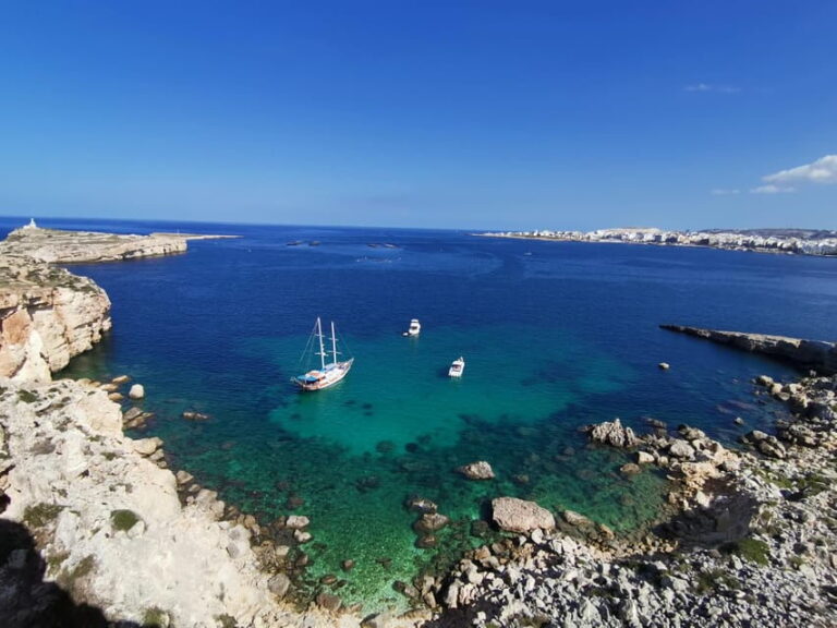 Saint Paul's Bay: Hiking Tour with Local Products Picnic - A Walk Through the Maltese Coastline