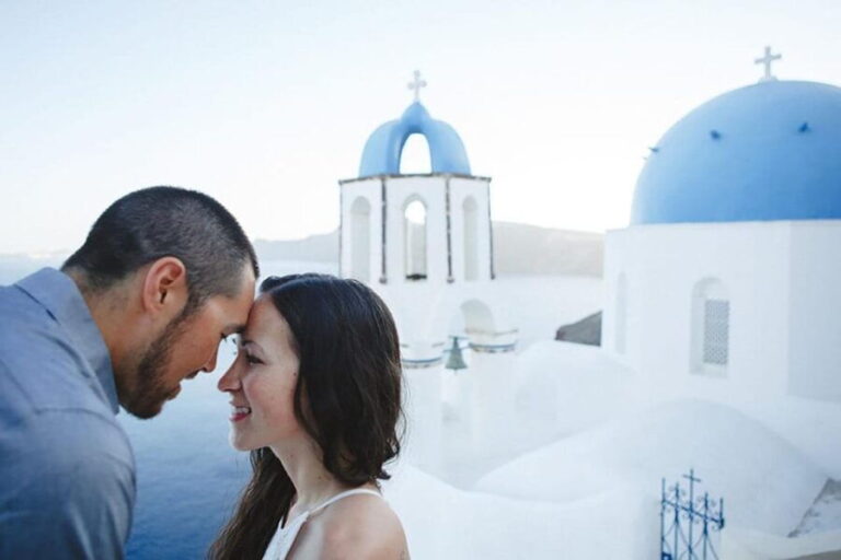 Santorini Unfiltered: Luxury Photoshoot with a Photographer - Why Choose This Experience?