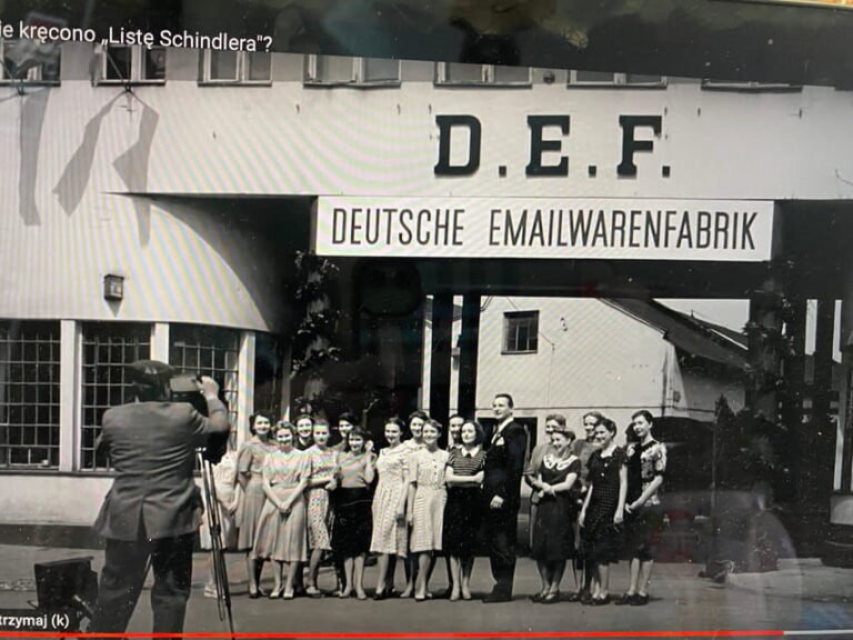 Schindler's List Movie Tour: Historic Sites & Film Location - Practical Details and Why They Matter