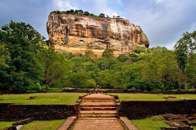 Sigiriya Lion Rock Dambulla Cave Temple Day Tour From Colombo