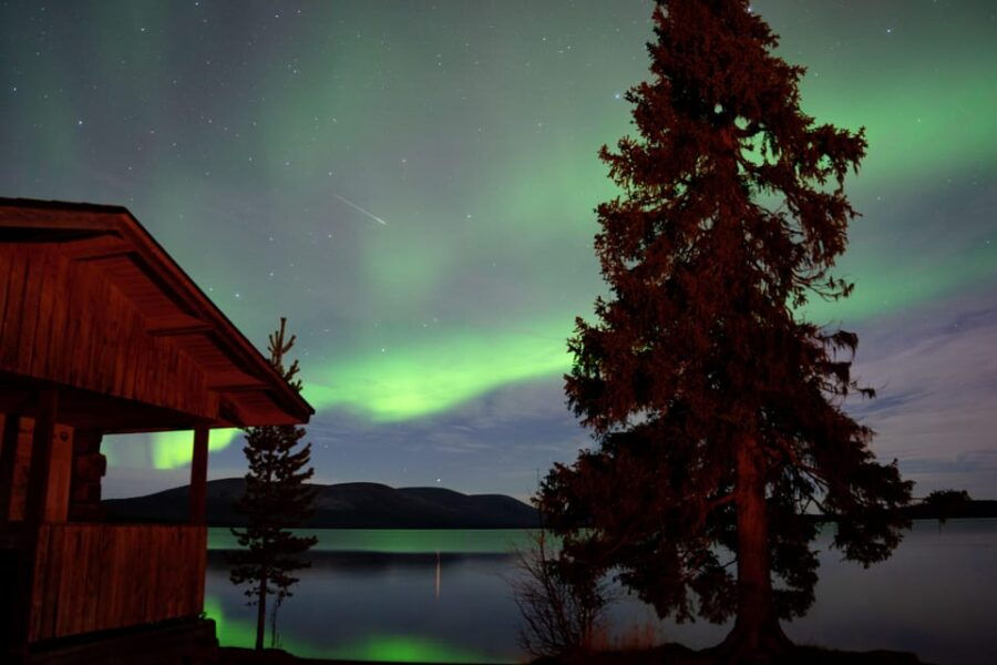 Sirkka: Northern Lights Hunting SMALL GROUPS - Why This Tour Stands Out