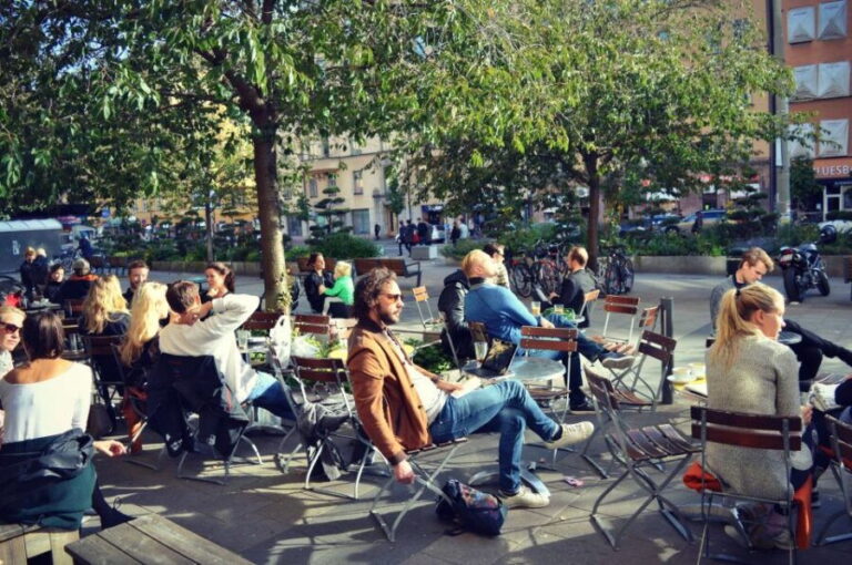 Södermalm: 2-Hour Sightseeing Tour - The Practical Side: Price, Duration, and Accessibility