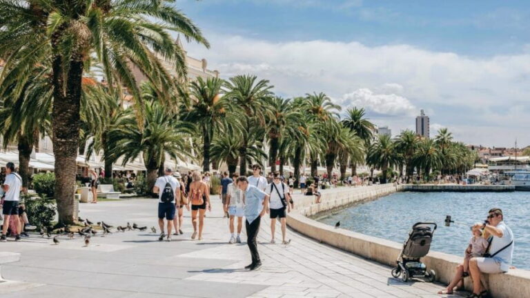 Split: Diocletian's Palace and Old Town Guided Walking Tour - What Makes This Tour Valuable?
