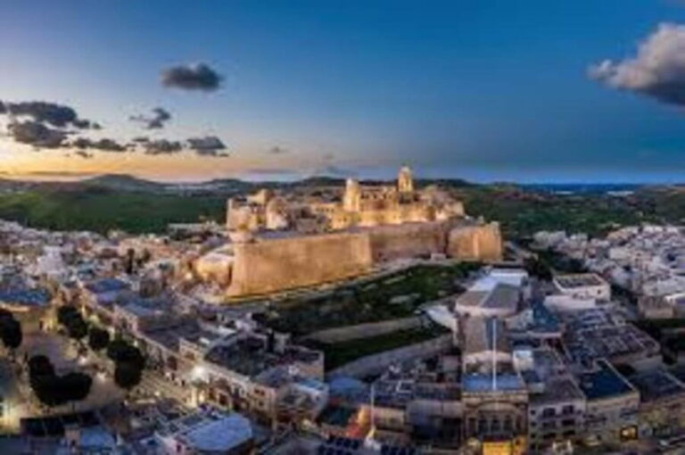 St Julians: Powerboat Gozo, Comino and Blue Lagoon - Who Will Love This Tour?