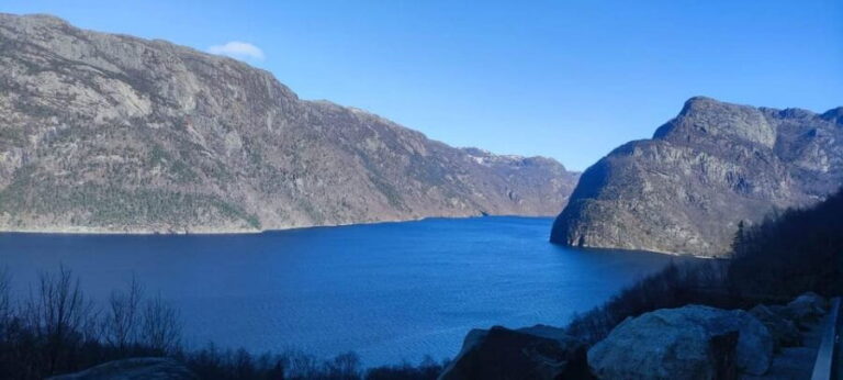 Stavanger: 8-Day Tour of Norway with a guide - The Charms of Flåm and the Railway Experience
