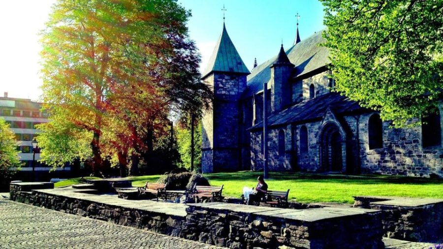 Stavanger: City Highlights Bus and Walking Tour - What Sets This Tour Apart?