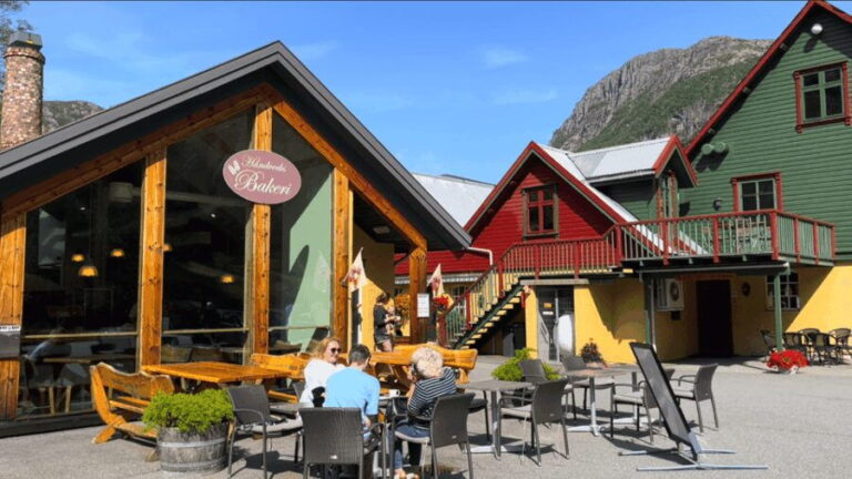 Stavanger: Månafossen Waterfall Hike with Traditional Meal - The Whole Experience: What to Expect