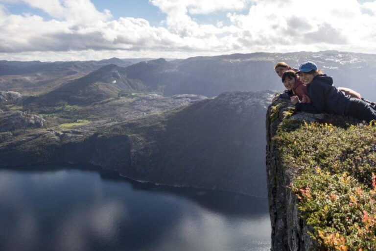 Stavanger: Preikestolen Hidden Trail Hike + Canoe + Lunch - The Itinerary in Detail