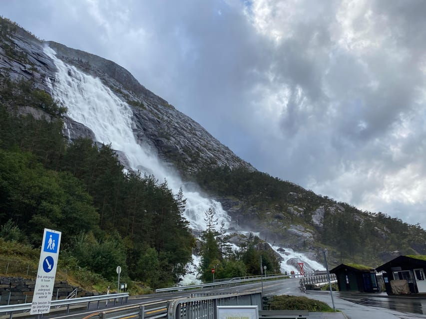 Stavanger: Trip to the Langfoss and Latefoss waterfalls - An In-Depth Look at the Tour